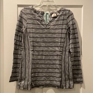 Postmark by Anthropologie Gray Striped Women's Top XS